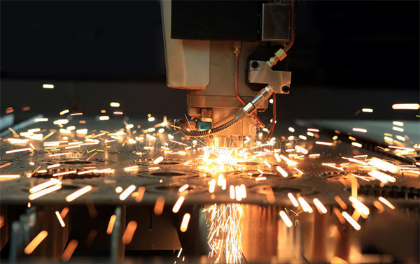 加工行業的快速發展,激光設備發展駛入快車道!-3 加工行業的快速發展,激光設備發展駛入快車道!-3